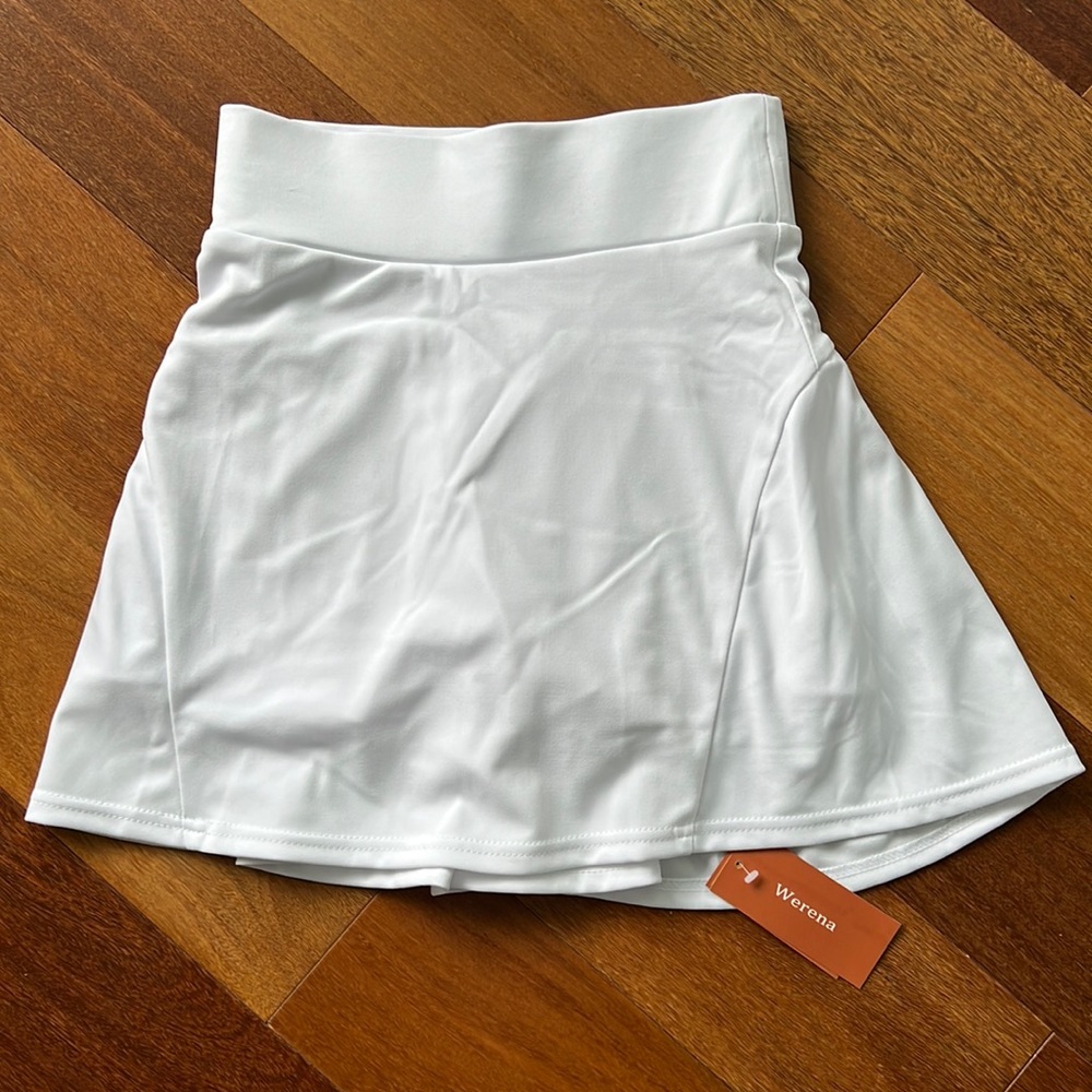 Brand-New high-waisted tennis skirt